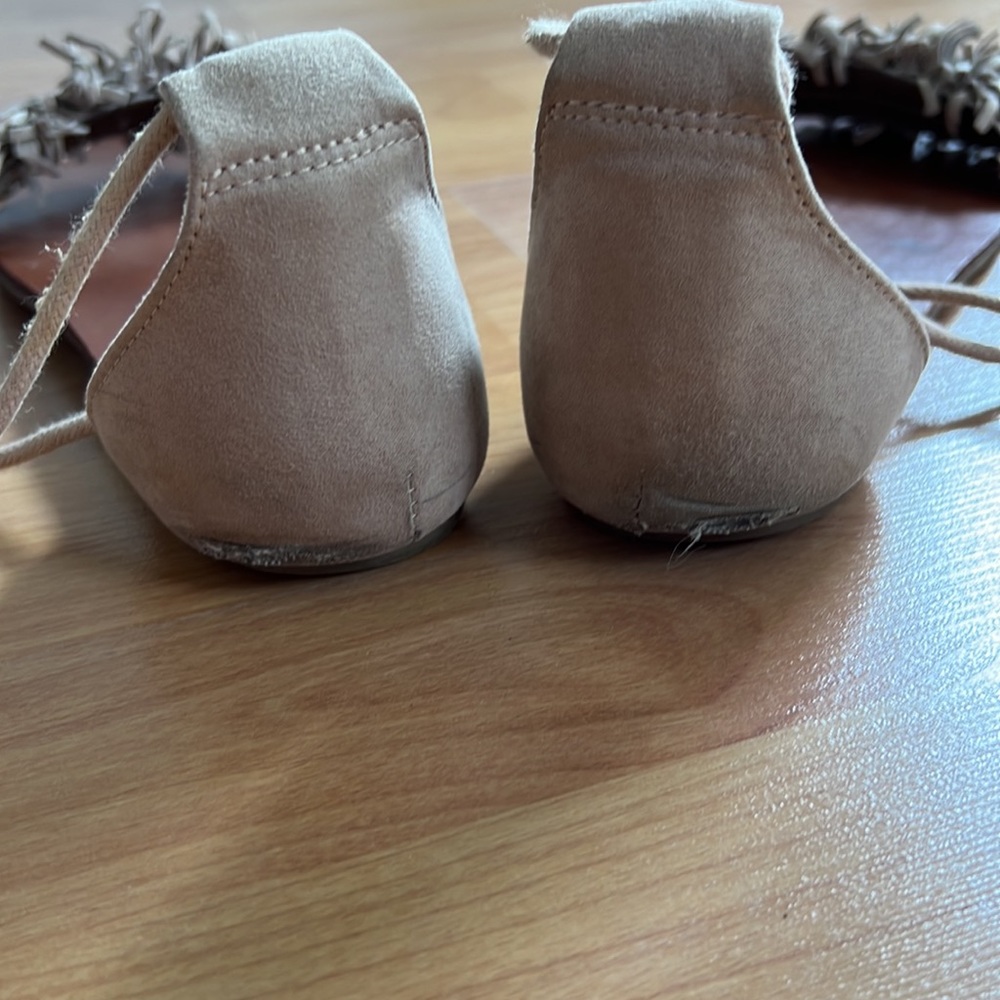 Fringe Tie Sandals Size 9.5 - Picture 5 of 6